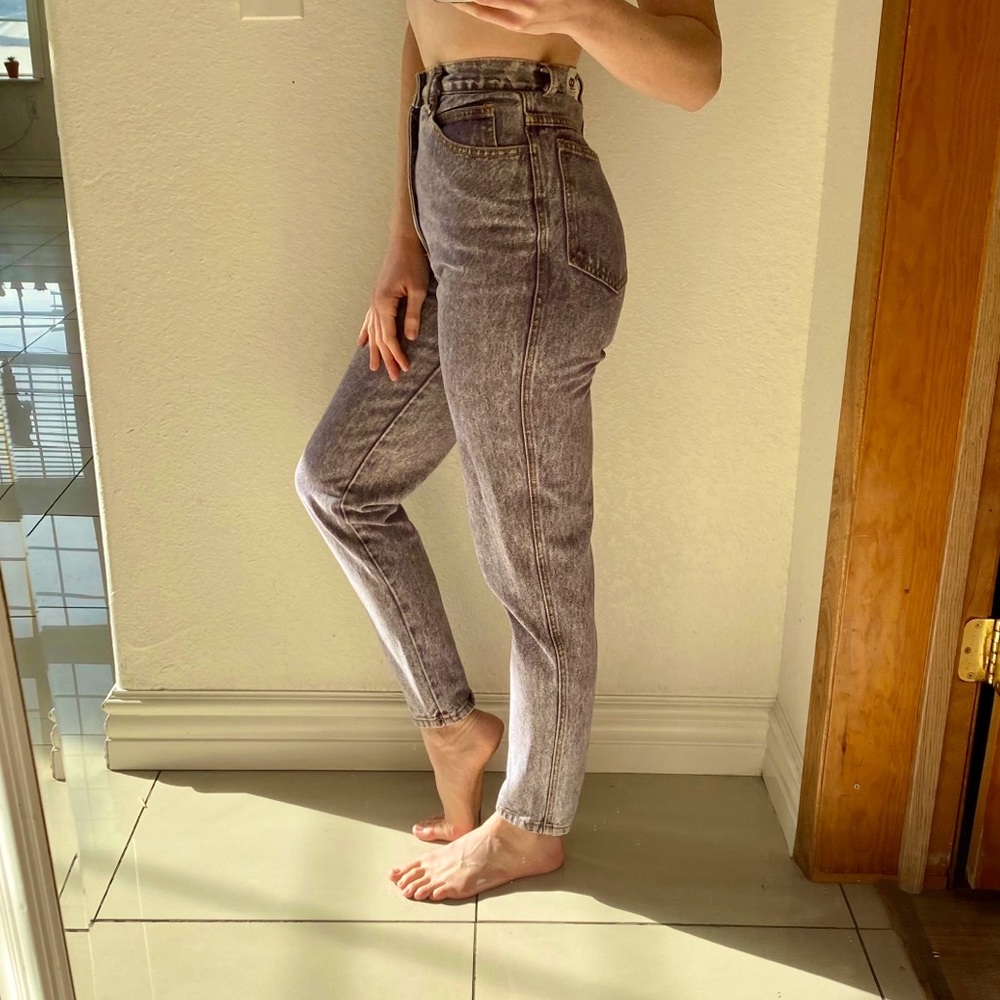 Vintage high waisted jeans